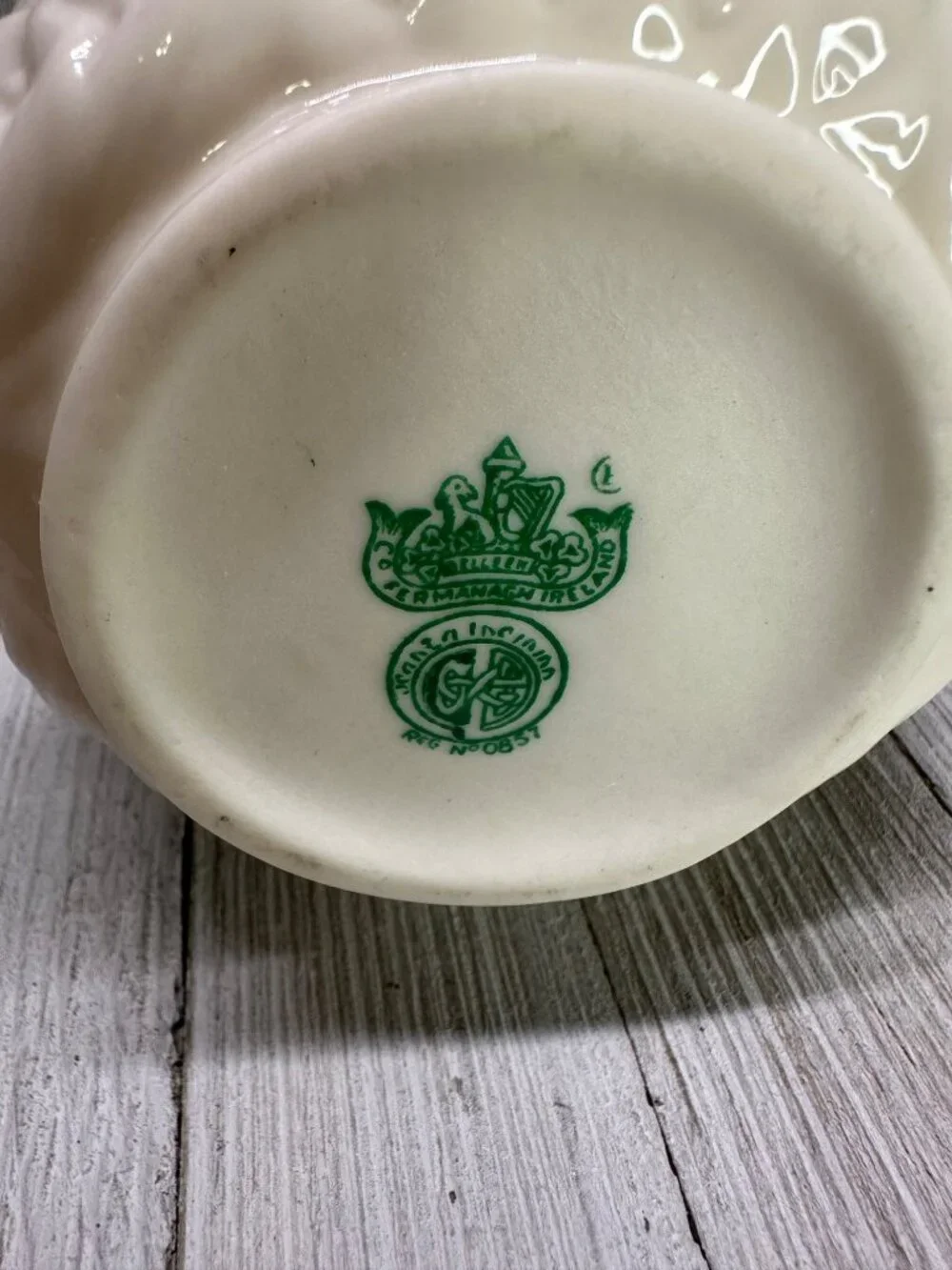 Vtg Belleek Irish Porcelain Thistle Vase 5th Green Mark MCM #0857 5